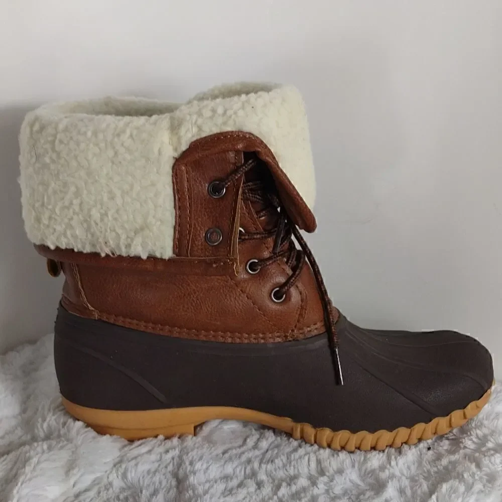 Sociology Sherpa Duck Boots